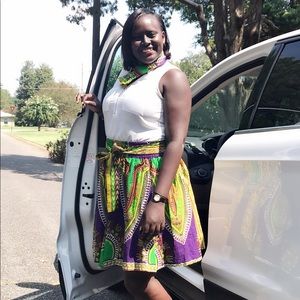 A skirt and the scarf